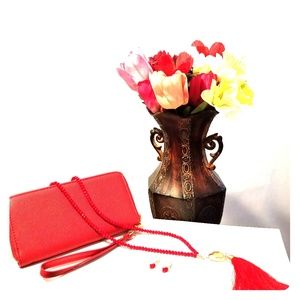 Wallet women and necklace and earrings
